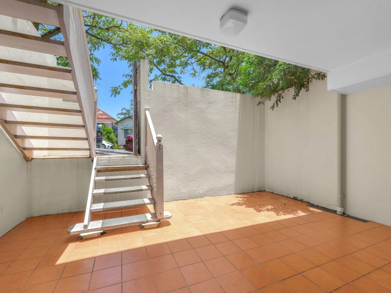 2/49 McDougall Street, Milton QLD 4064