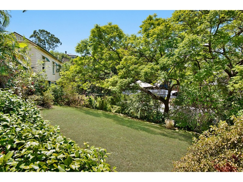 11 Upper Cairns Terrace, Paddington QLD 4064