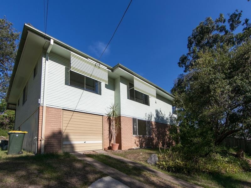 7 Birdvale St, Taringa QLD 4068