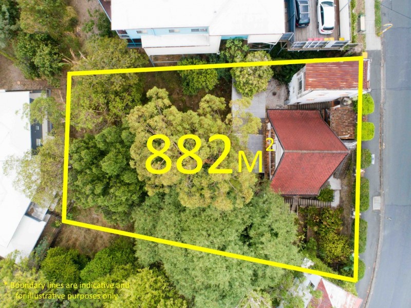 24 Macgregor Terrace, Bardon QLD 4065