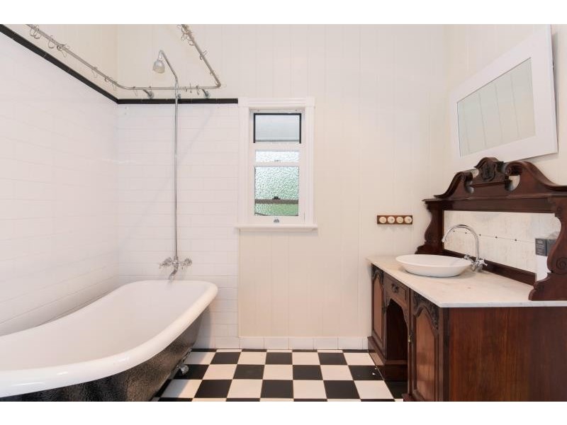 10 Lutwyche Street, Petrie Terrace QLD 4000