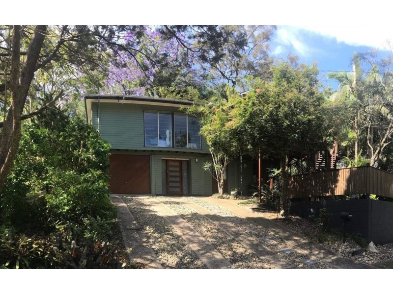 18 Rosewood Street, Bardon QLD 4065