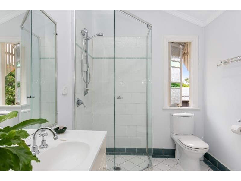 24 Lorimer Terrace, Kelvin Grove QLD 4059