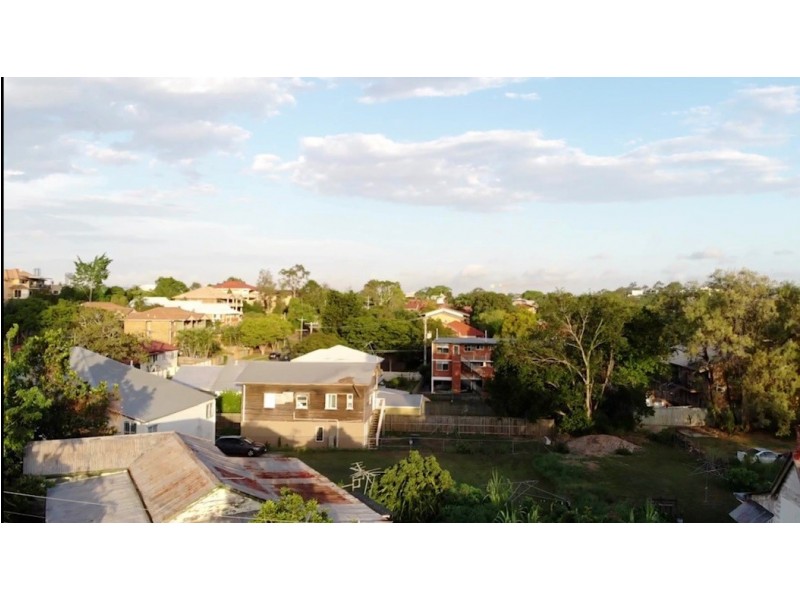 1 Adsett Street, Taringa QLD 4068