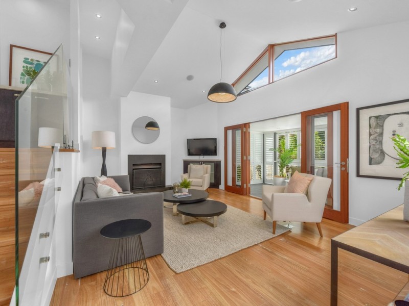 136A Simpsons Road, Bardon QLD 4065