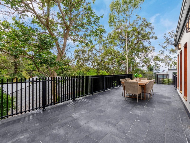136A Simpsons Road, Bardon QLD 4065