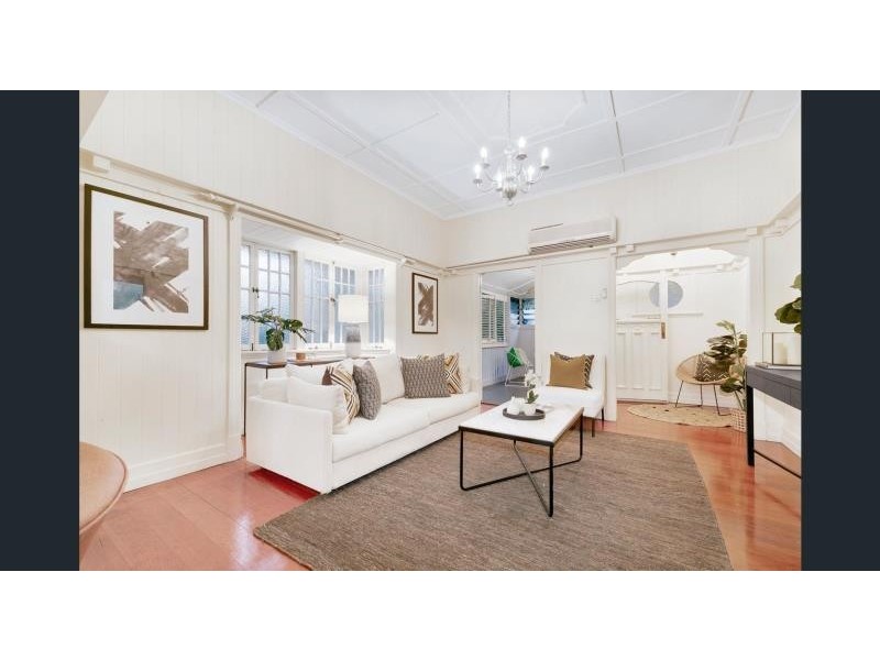 221 Coopers Camp Rd, Ashgrove QLD 4060