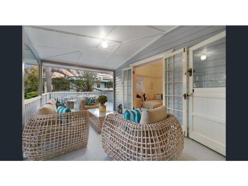 221 Coopers Camp Rd, Ashgrove QLD 4060