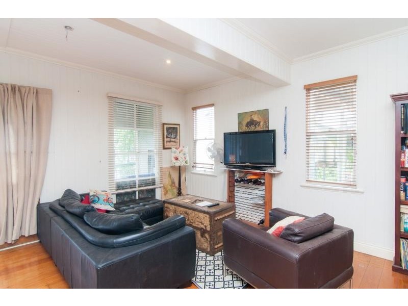 26 Waterworks Road, Red Hill QLD 4059