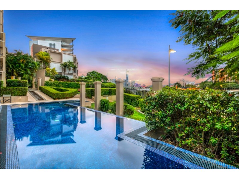 241 Wellington Road, East Brisbane QLD 4169