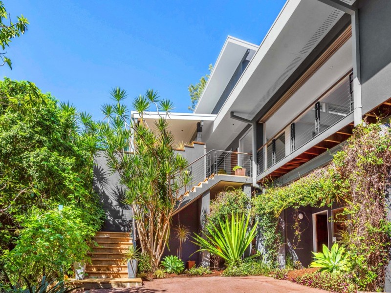 35A Dudley Street, Bardon QLD 4065