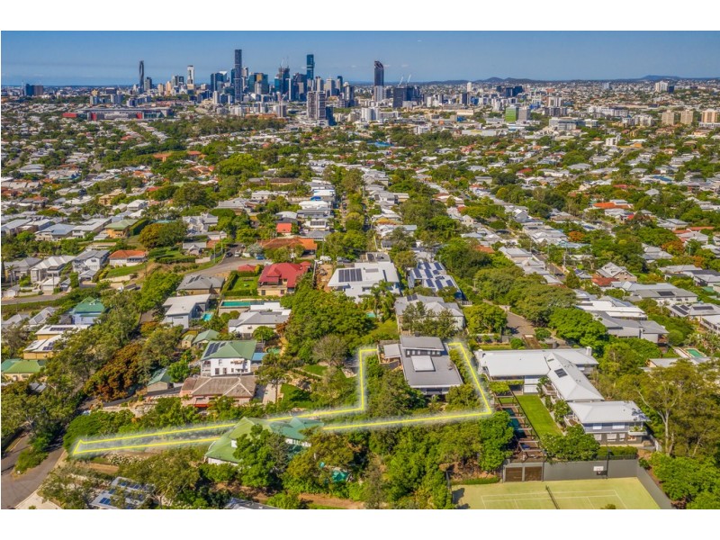 35A Dudley Street, Bardon QLD 4065