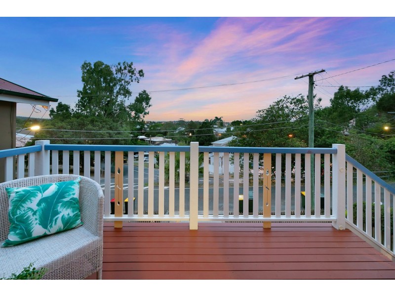113 Empress Terrace, Bardon QLD 4065