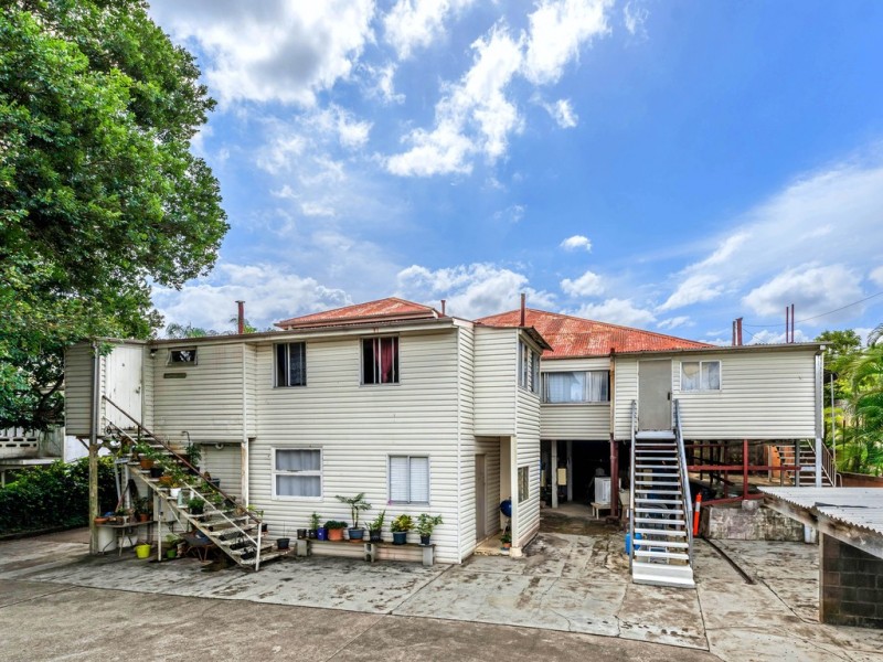 38 Arthur Terrace, Red Hill QLD 4059