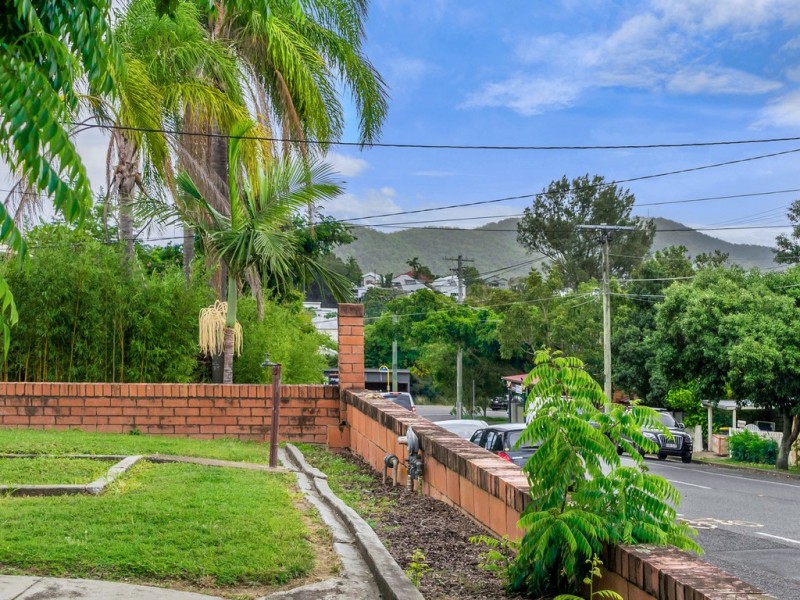 38 Arthur Terrace, Red Hill QLD 4059