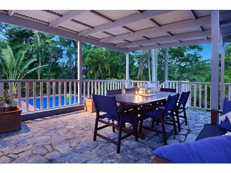 15 Rutherford Street, Stafford Heights QLD 4053