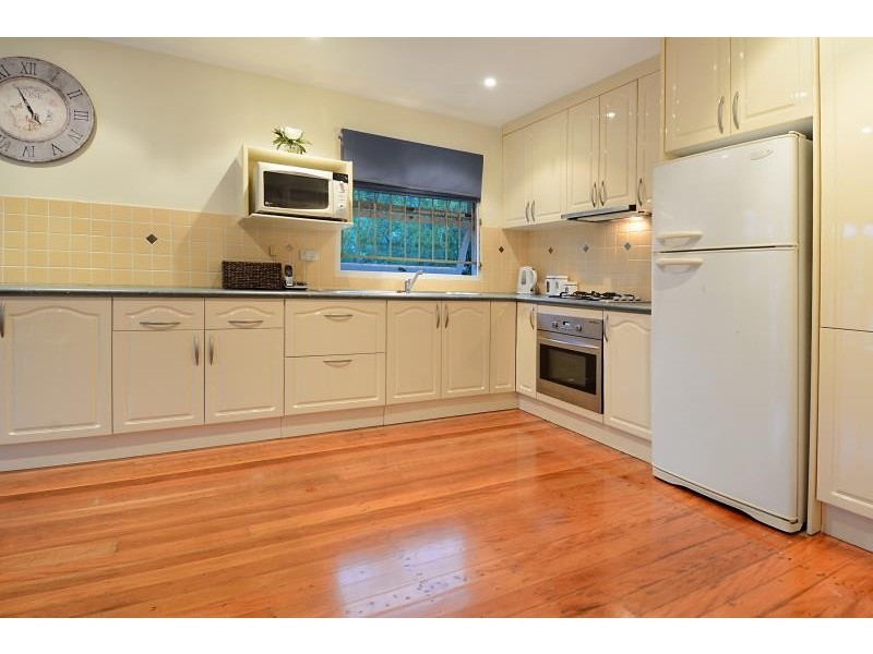 15 Rutherford Street, Stafford Heights QLD 4053