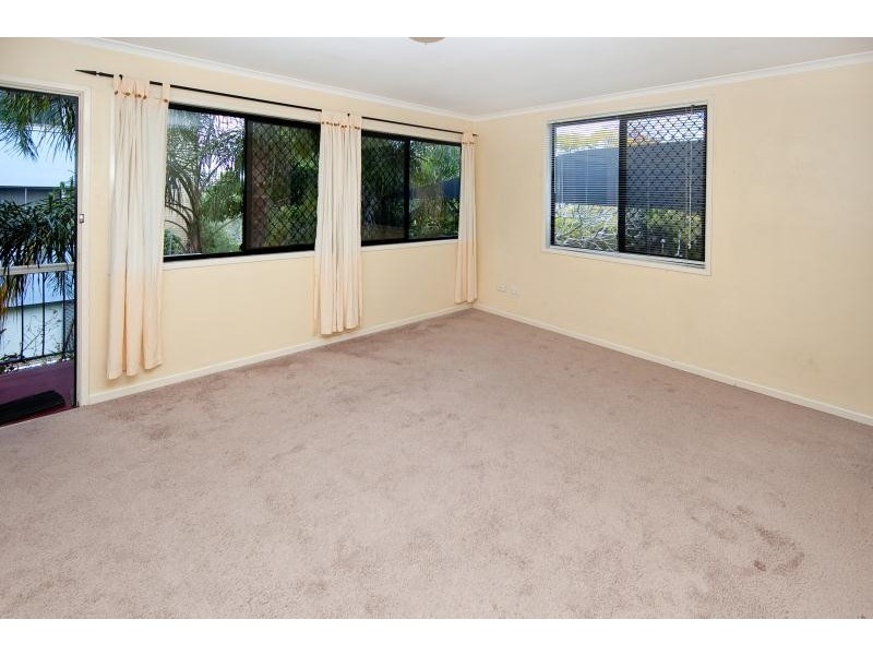 1/25 McIlwraith, Auchenflower QLD 4066