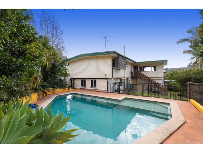 6 Maker Street, The Gap QLD 4061