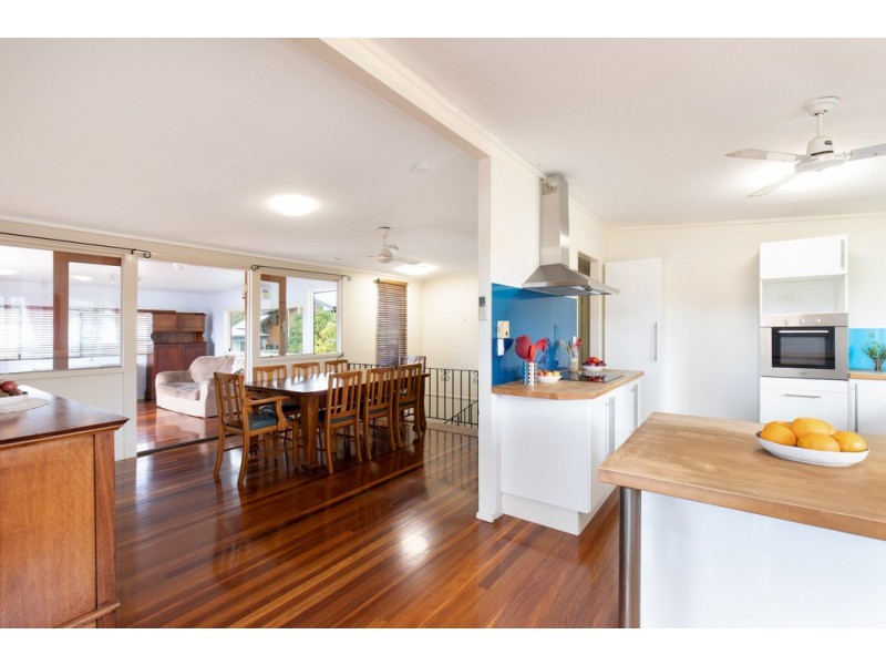 6 Maker Street, The Gap QLD 4061