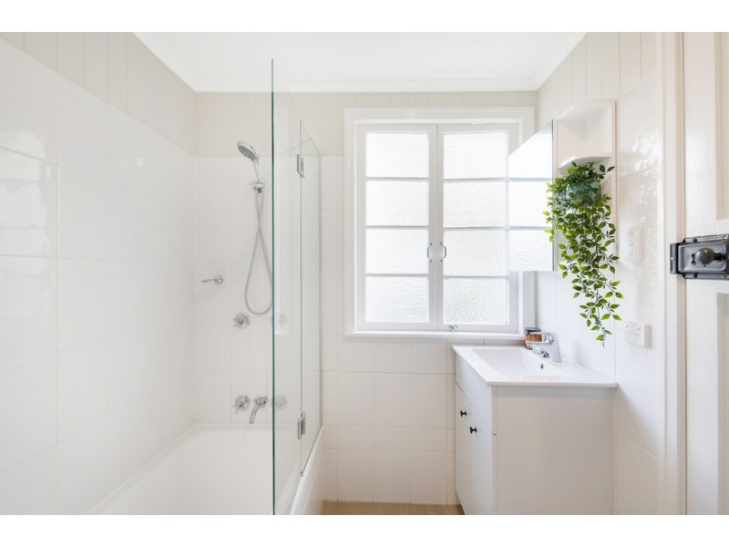 145 Coopers Camp Road, Bardon QLD 4065