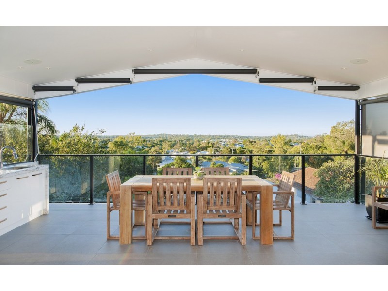 19 Coopers Camp Road, Bardon QLD 4065