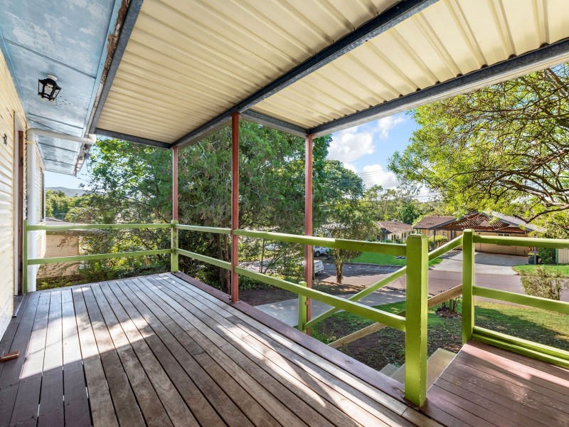 37 Currong Street, Kenmore QLD 4069
