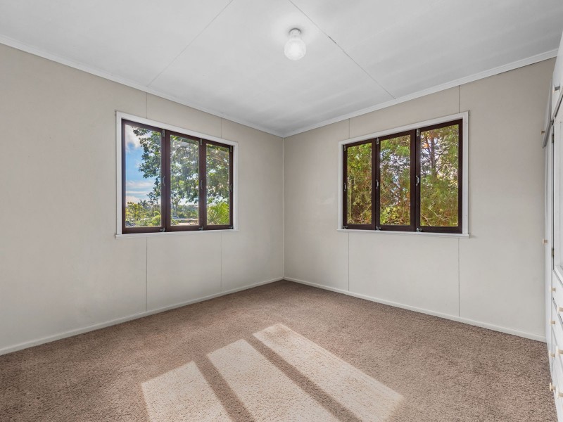 37 Currong Street, Kenmore QLD 4069