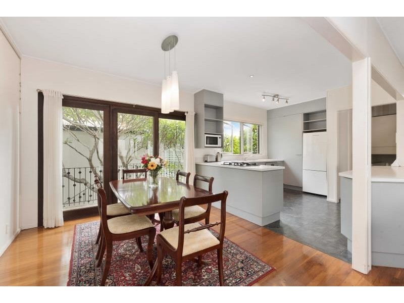 269 Simpsons Road, Bardon QLD 4065