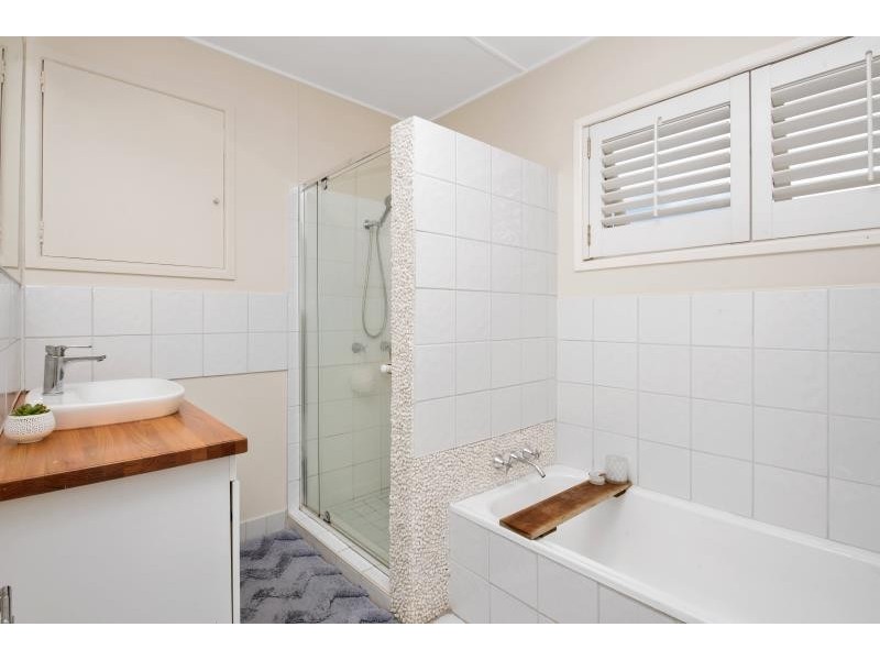 269 Simpsons Road, Bardon QLD 4065