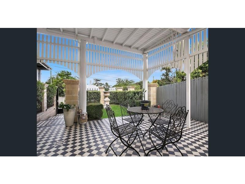 14 Cochrane Street, Paddington QLD 4064