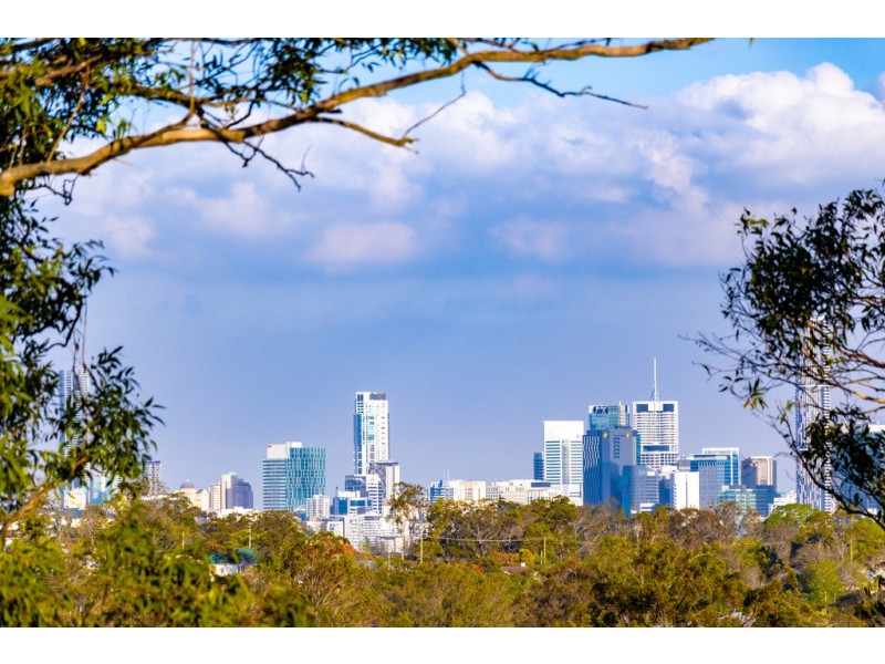 112 Outlook Crescent, Bardon QLD 4065