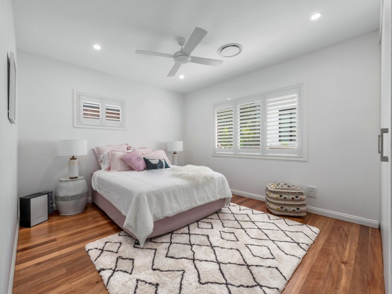 112 Outlook Crescent, Bardon QLD 4065