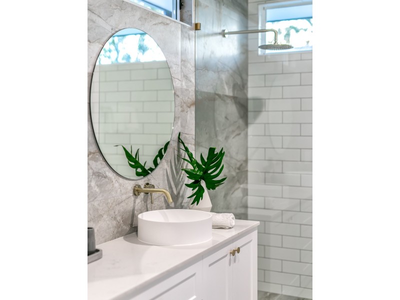 11 Rosewood Street, Bardon QLD 4065