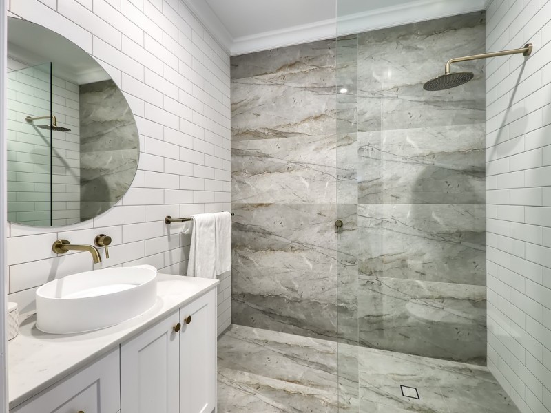 11 Rosewood Street, Bardon QLD 4065