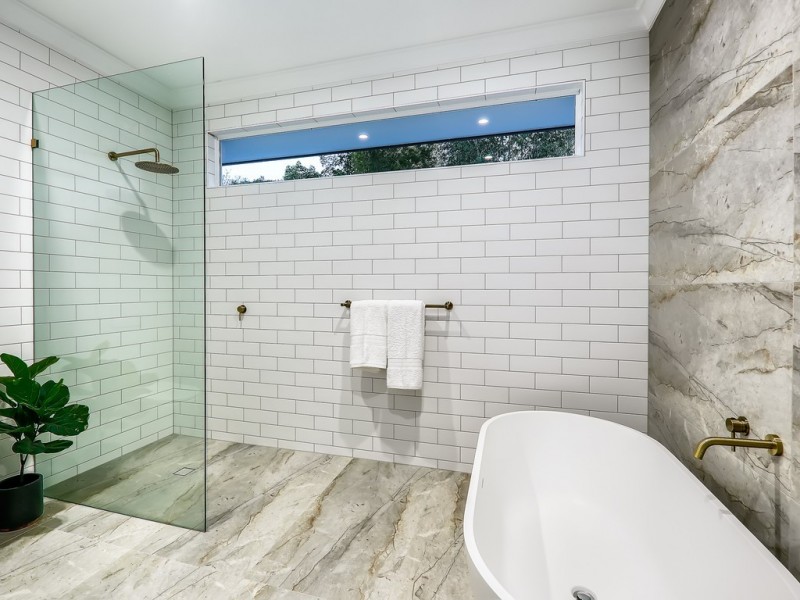 11 Rosewood Street, Bardon QLD 4065