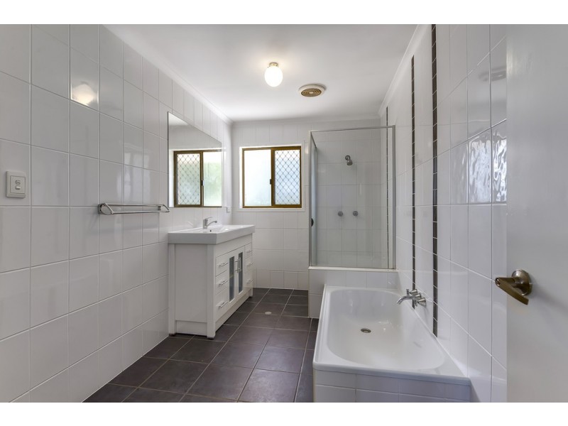 8 Maestra Street, The Gap QLD 4061