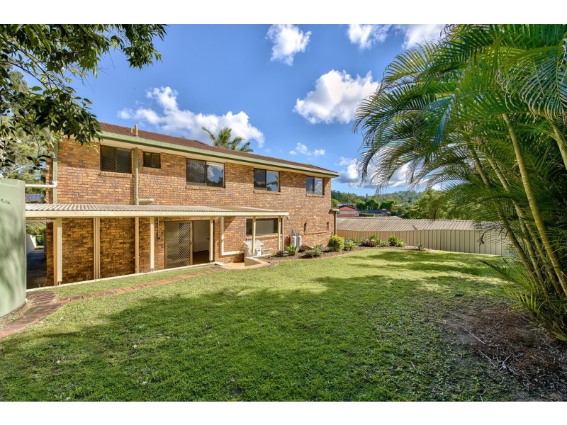 8 Maestra Street, The Gap QLD 4061