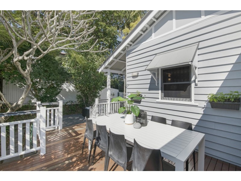 17 Ella Street, Red Hill QLD 4059