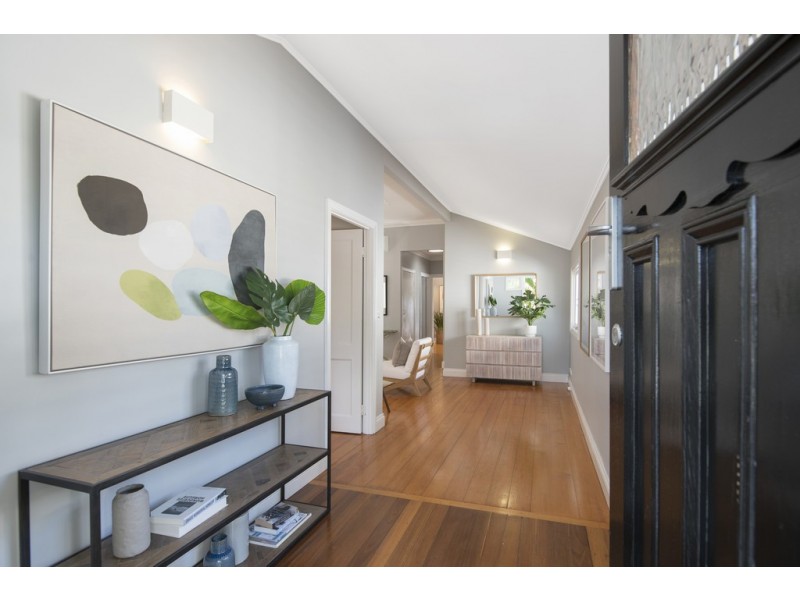 17 Ella Street, Red Hill QLD 4059