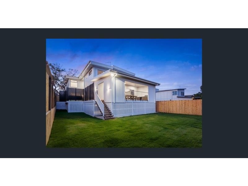 32 King Arthur Terrace, Tennyson QLD 4105