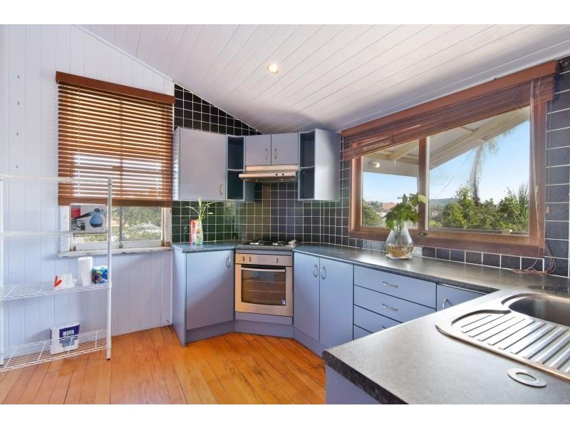 55 Heussler Tce, Milton QLD 4064