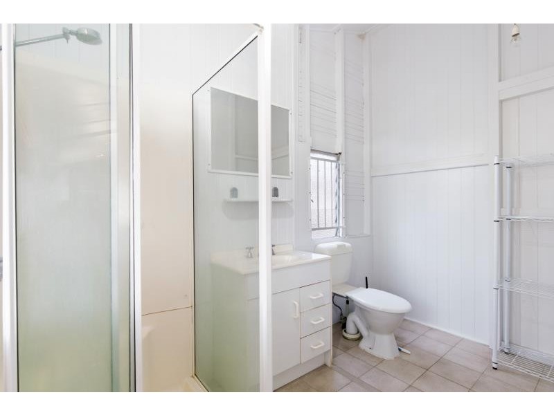 55 Heussler Tce, Milton QLD 4064