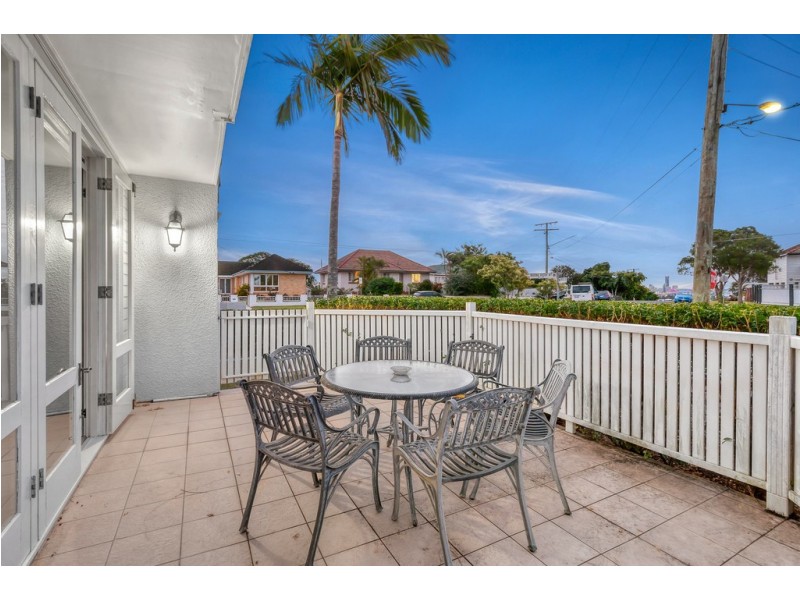 76 Buena Vista Avenue, Coorparoo QLD 4151