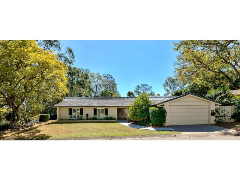 11 Kiriwina Street, Fig Tree Pocket QLD 4069