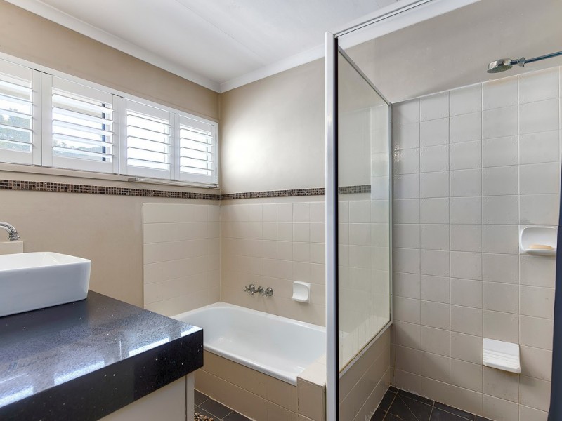 11 Kiriwina Street, Fig Tree Pocket QLD 4069