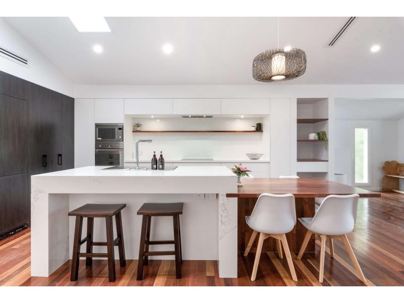 52 Davies Road, Ashgrove QLD 4060