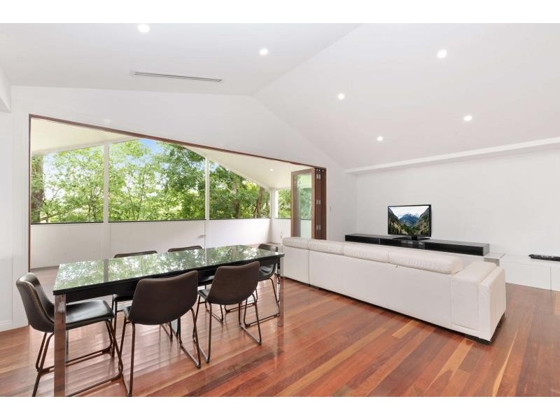 52 Davies Road, Ashgrove QLD 4060
