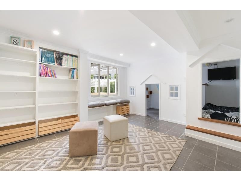 52 Davies Road, Ashgrove QLD 4060