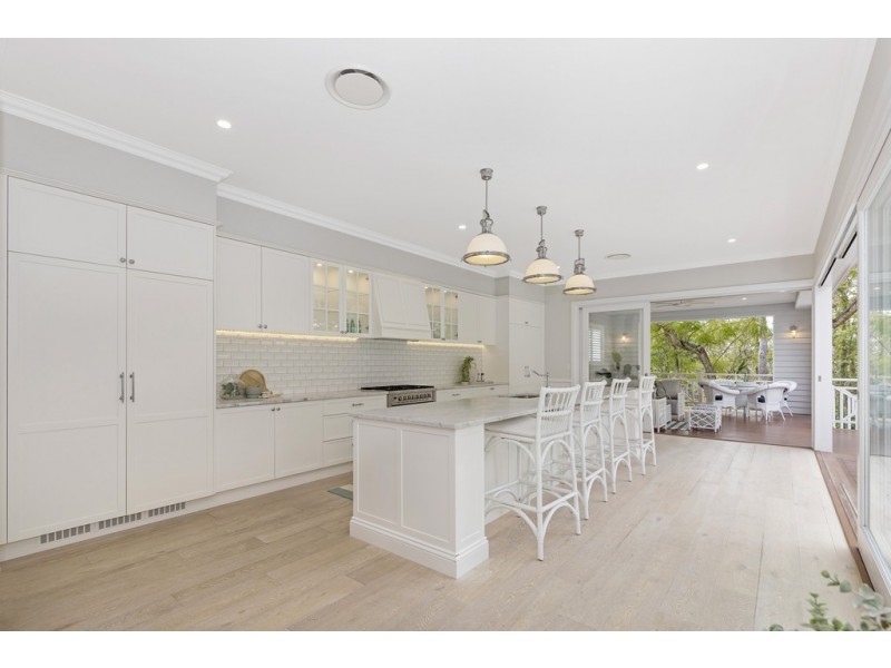 167 Simpsons Road, Bardon QLD 4065